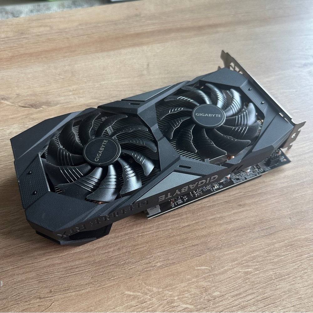 Gigabyte 2060 GPU